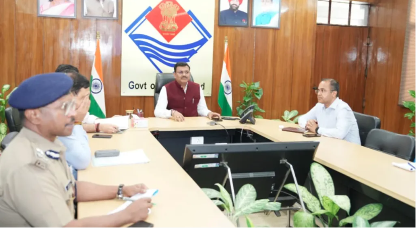 शहर और आसपास के क्षेत्रों में पीक ऑवर और रात की गस्त बढाई जाए- मुख्य सचिव