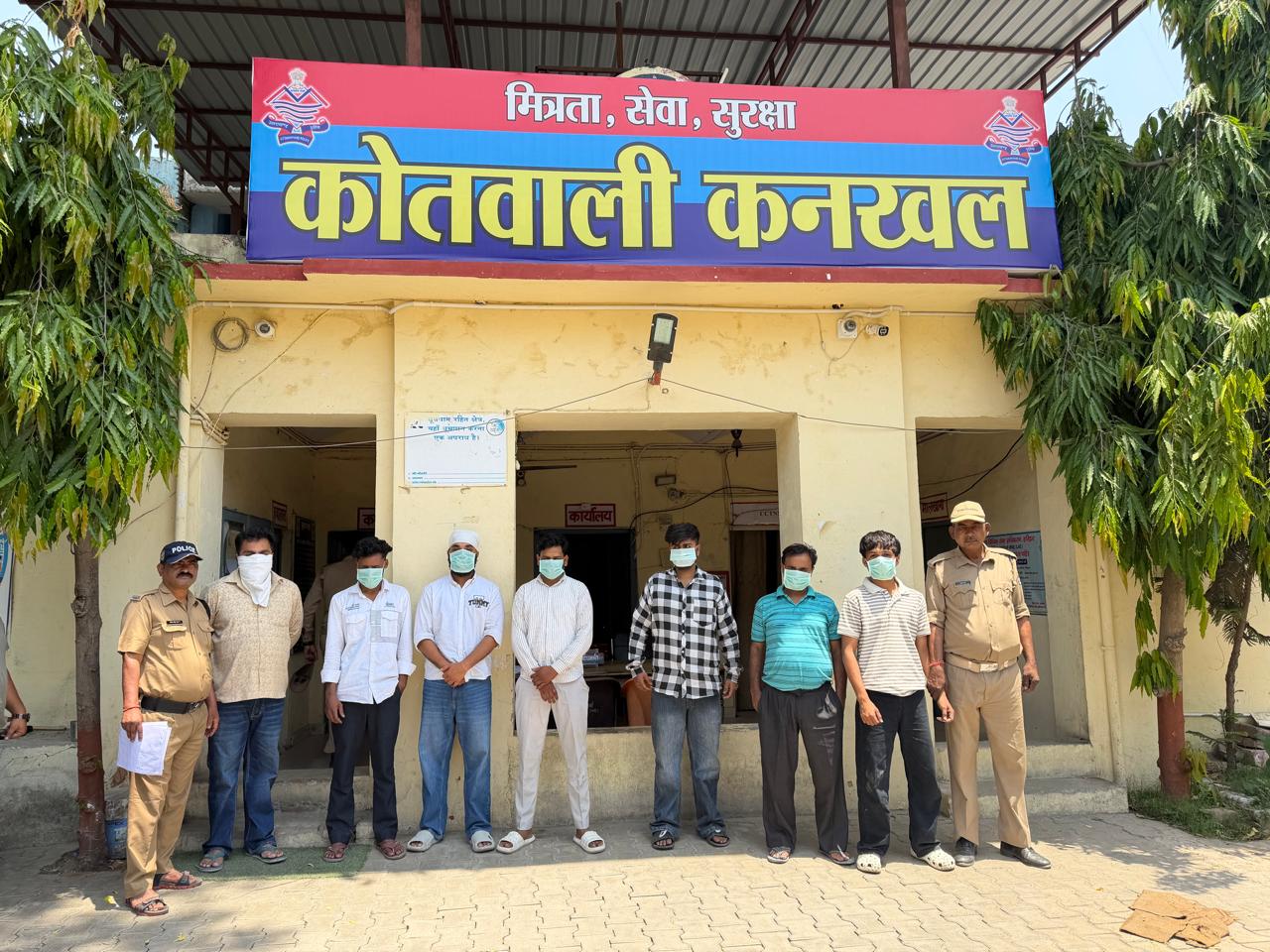 कनखल में “ऑपरेशन प्रहार” का बड़ा असरहुड़दंग और मारपीट करने वाले 07 आरोपी गिरफ्तार, पुलिस की ताबड़तोड़ कार्रवाई से मचा हड़कंप
